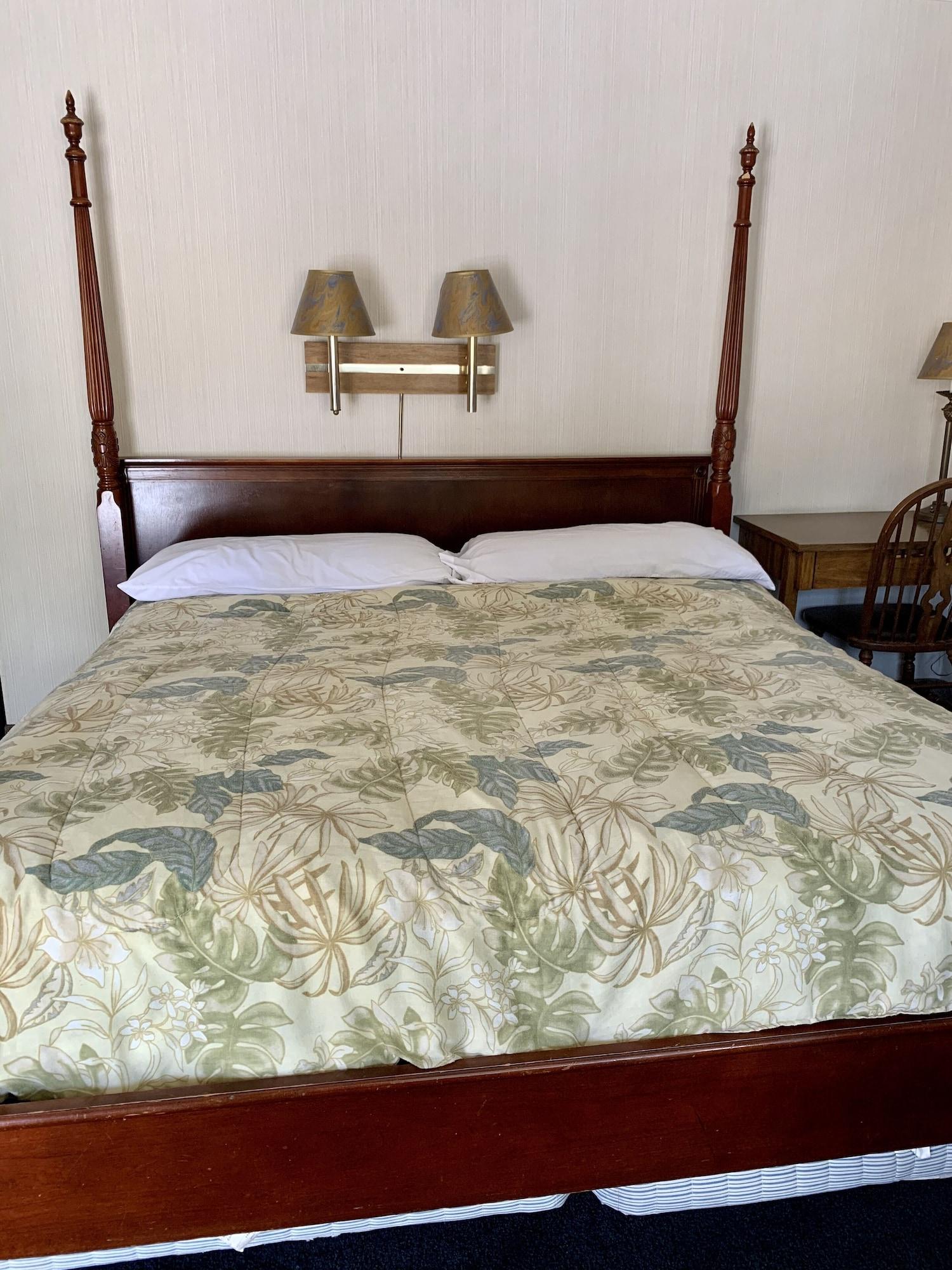 Stevenson's Motel 2*
